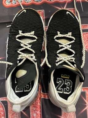 Nike LeBron 18 Basketball Shoes Black/White-Gum Sole 5.5Y